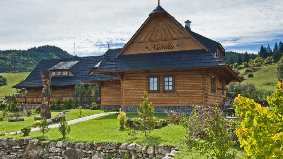 Róbert Pavelka z nádherného Chalúpkova. „Pre vládu sme rizikový sektor. Musíme si pomáhať sami.“ rozhovor pre Inspire Stacks Magazine – Instacks.sk